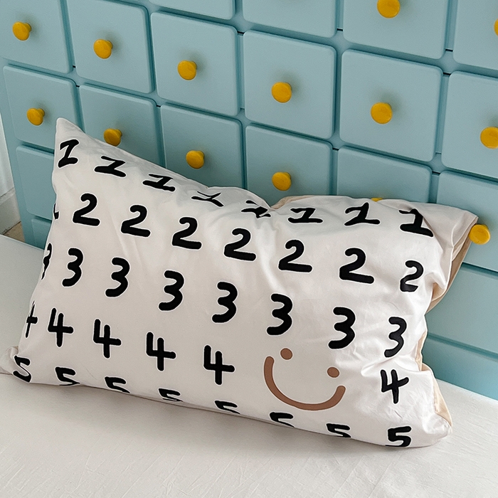 91家纺网 家纺一手货源 找家纺 昔可家纺 2024新款数码印花单品枕套系列-ins风系列 数字笑脸