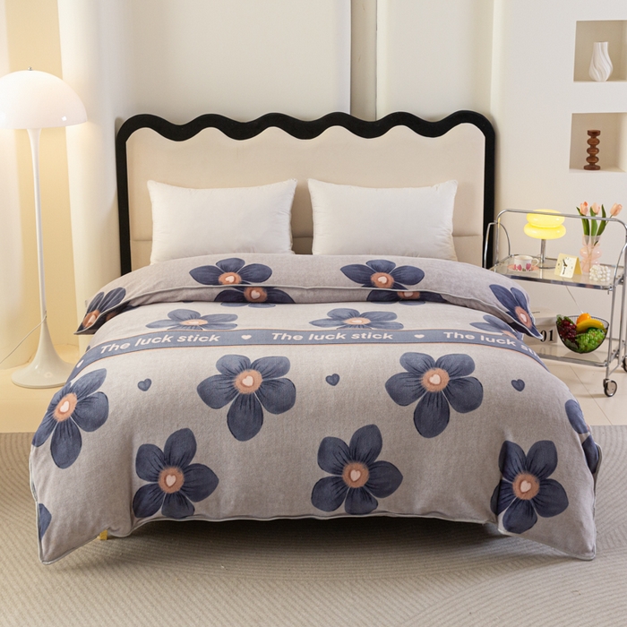 91家纺网 家纺一手货源 找家纺 欧喜璐 2024年新款 8.5-9.5斤加厚牛奶绒金貂绒法莱绒四件套单被套 陌上花开