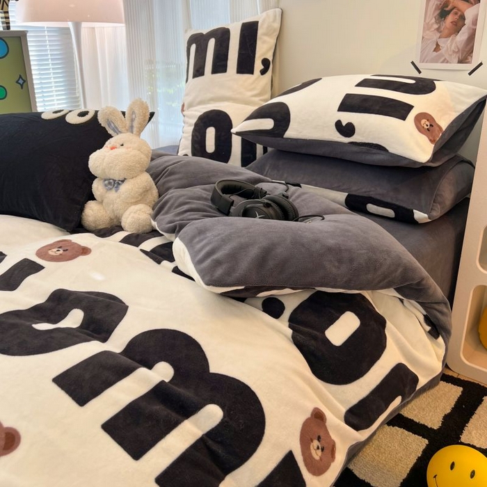 91家纺网 家纺一手货源 找家纺 2024新款原创小清新牛奶绒印花四件套 巧克力豆