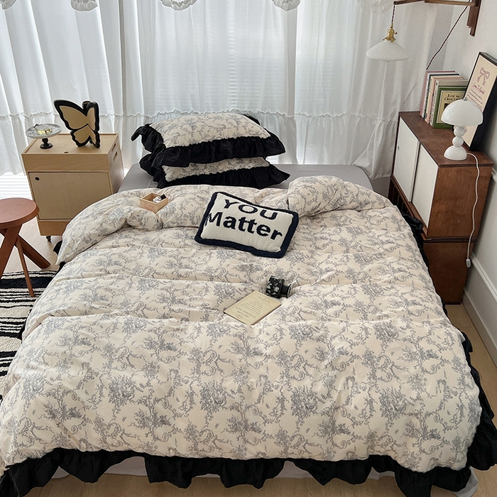 91家纺网 家纺一手货源 找家纺 昔可家纺 2024黑色贴边花边全棉款四件套 香榭假日