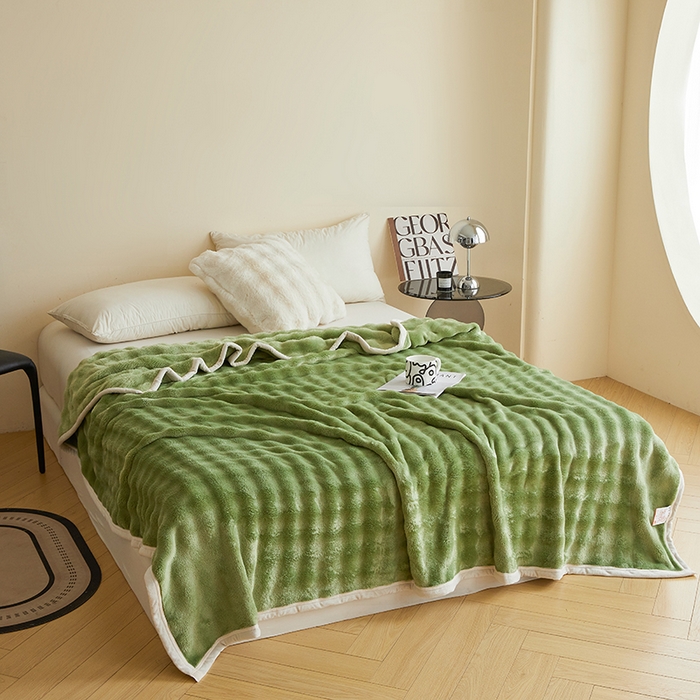 91家纺网 家纺一手货源 找家纺 千荨 2024新款高克重兔绒泡泡系列毛毯 泡泡-果绿