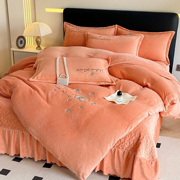91家纺网 家纺一手货源 找家纺 陌乘坊家纺 2024新款牛奶绒床盖款四件套-香奈 香奈-爱玛橙