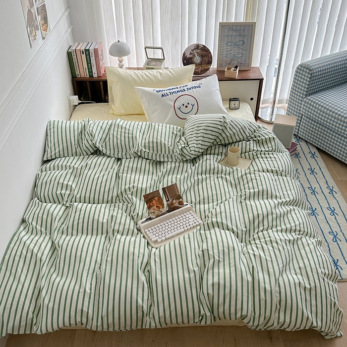 91家纺网 家纺一手货源 找家纺 昔可家纺 2024新款竖条全棉四件套大版枕套系列 果绿条纹