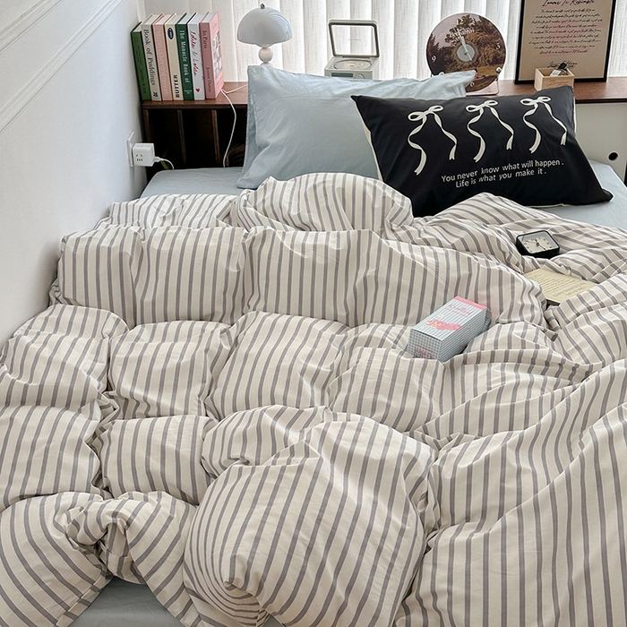 91家纺网 家纺一手货源 找家纺 昔可家纺 2024新款竖条全棉四件套大版枕套系列 浅灰条纹