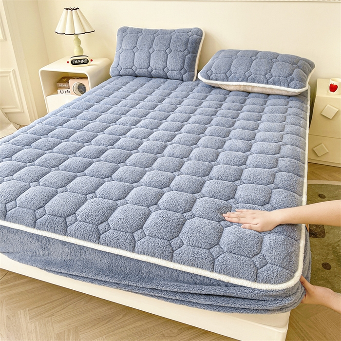 91家纺网 家纺一手货源 找家纺 雯豆家纺 2025加厚保暖泰迪绒夹棉床笠北极绒床笠床垫保护套 泰迪绒夹棉床笠-宾利蓝