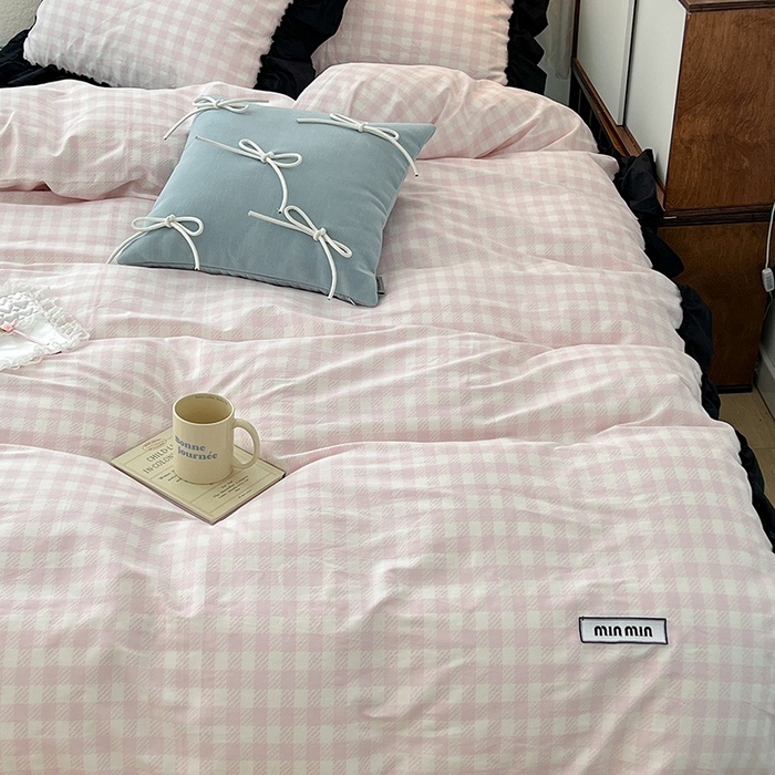 91家纺网 家纺一手货源 找家纺 （总）昔可家纺 2024黑色贴边花边款格子系列四件套