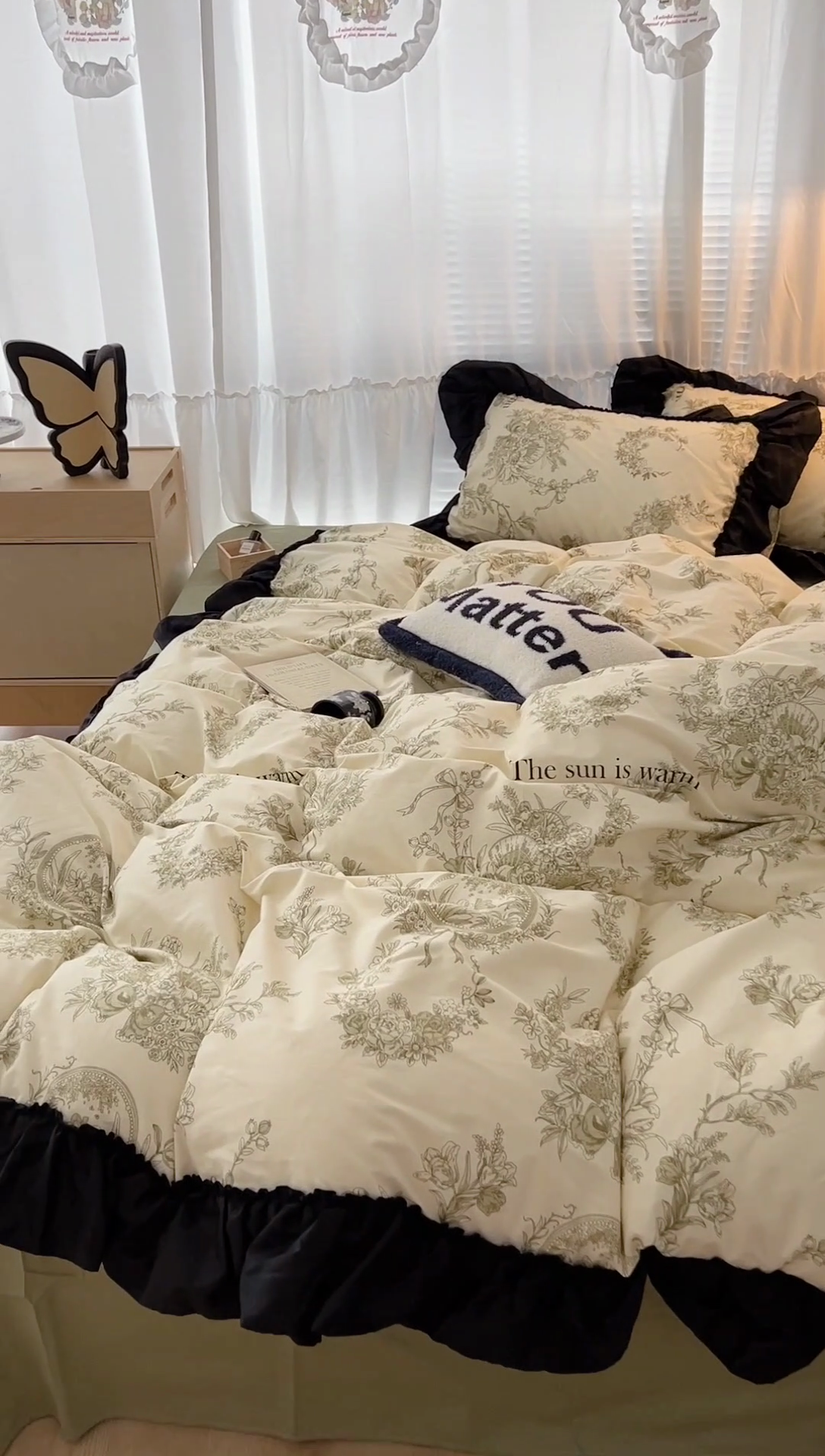 91家纺网 家纺一手货源 找家纺 昔可家纺 2024黑色贴边花边全棉款四件套 南枝树影
