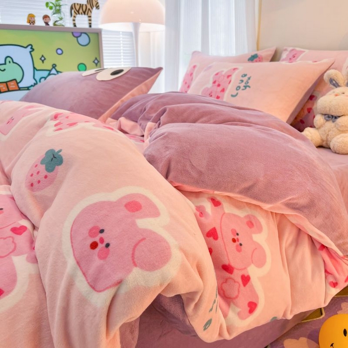 91家纺网 家纺一手货源 找家纺 2024新款原创小清新牛奶绒印花四件套 多巴胺兔