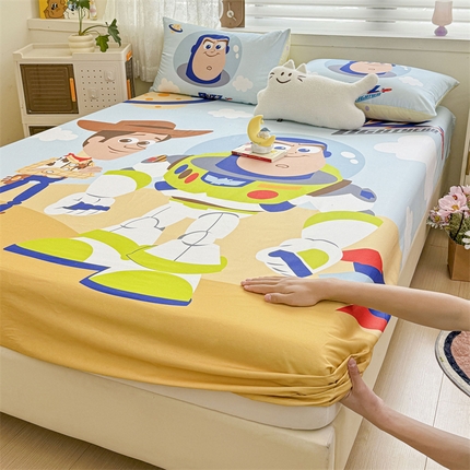 91家纺网 家纺一手货源 找家纺 （总）名兮家居 2024新款全棉大版经典奥特曼-三丽鸥床笠【含防伪标】