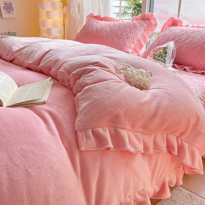 91家纺网 家纺一手货源 找家纺 （总）畅畅家纺 2024新款冬季韩版花边蕾丝牛奶绒床盖四件套