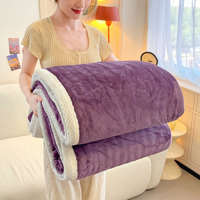 91家纺网 家纺一手货源 找家纺 千荨 2024新款亲肤舒适高克重双面牛奶绒纯色毛毯 牛奶绒-深紫色