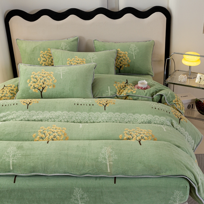 91家纺网 家纺一手货源 找家纺 欧喜璐 2024年新款 8.5-9.5斤加厚牛奶绒金貂绒法莱绒四件套单被套 银杏树