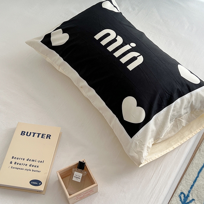 91家纺网 家纺一手货源 找家纺 昔可家纺 2024新款数码印花单品枕套系列-ins风系列 缪缪爱心