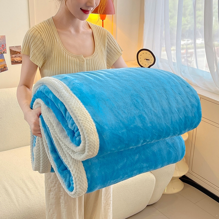 91家纺网 家纺一手货源 找家纺 千荨 2024新款亲肤舒适高克重双面牛奶绒纯色毛毯 牛奶绒-天蓝