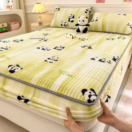 91家纺网 家纺一手货源 找家纺 （总）摩妮卡 2025新款小清新印花牛奶绒夹棉床笠三件套