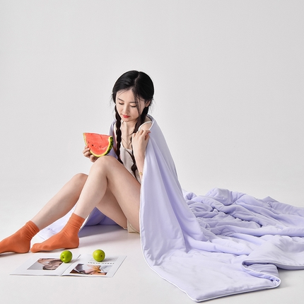 91家纺网 家纺一手货源 找家纺 （总）2024新款凉感丝100%锦纶170克凉感丝冰淇淋A类抗菌夏凉被空调被