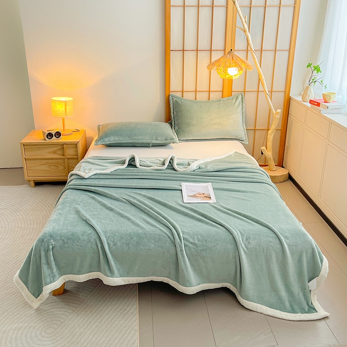 91家纺网 家纺一手货源 找家纺 千荨 2024新款亲肤舒适高克重双面牛奶绒纯色毛毯 牛奶绒-豆绿