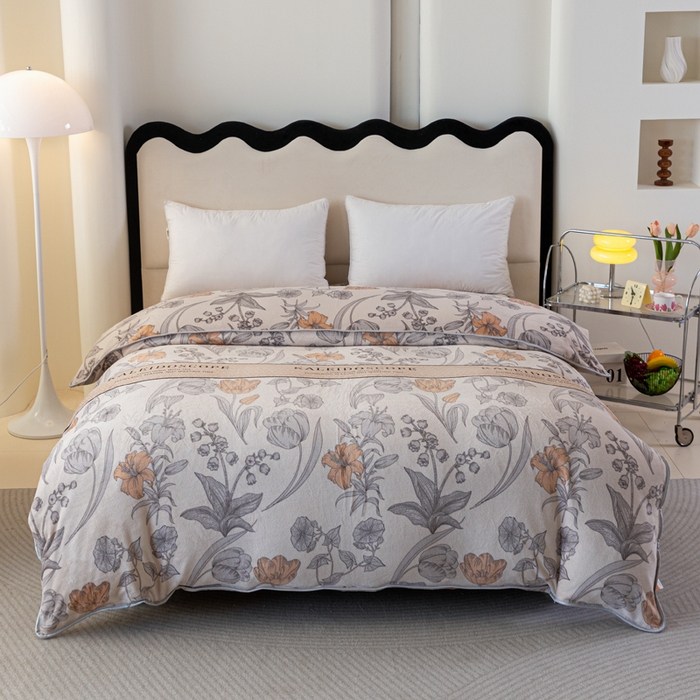 91家纺网 家纺一手货源 找家纺 欧喜璐 2024年新款 8.5-9.5斤加厚牛奶绒金貂绒法莱绒四件套单被套 锦上添花