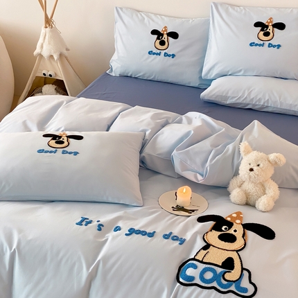 91家纺网 家纺一手货源 找家纺 如一 2024新款A类全棉水洗棉毛巾绣四件套 滑板狗