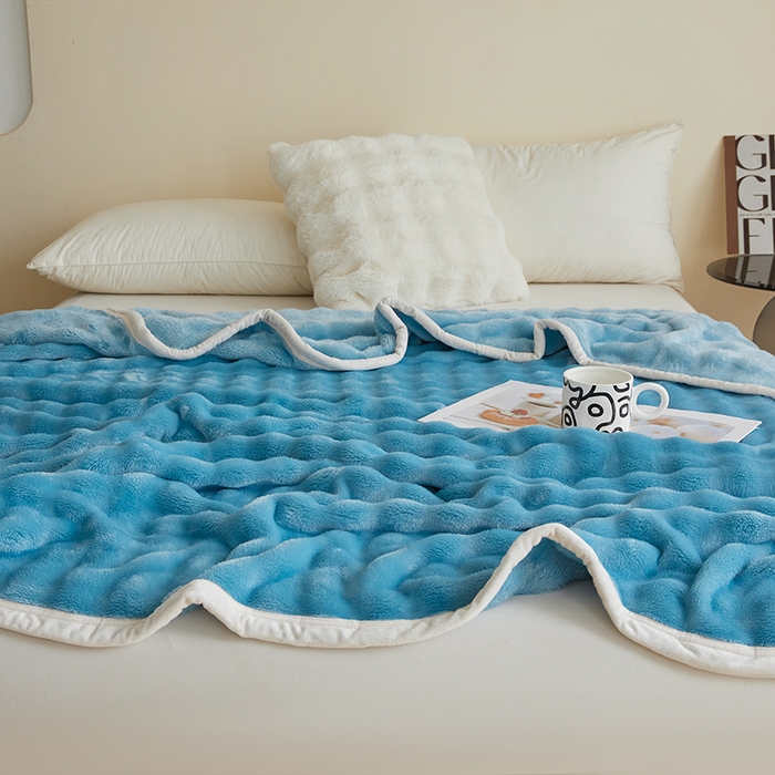 91家纺网 家纺一手货源 找家纺 千荨 2024新款高克重兔绒泡泡系列毛毯 泡泡-天蓝