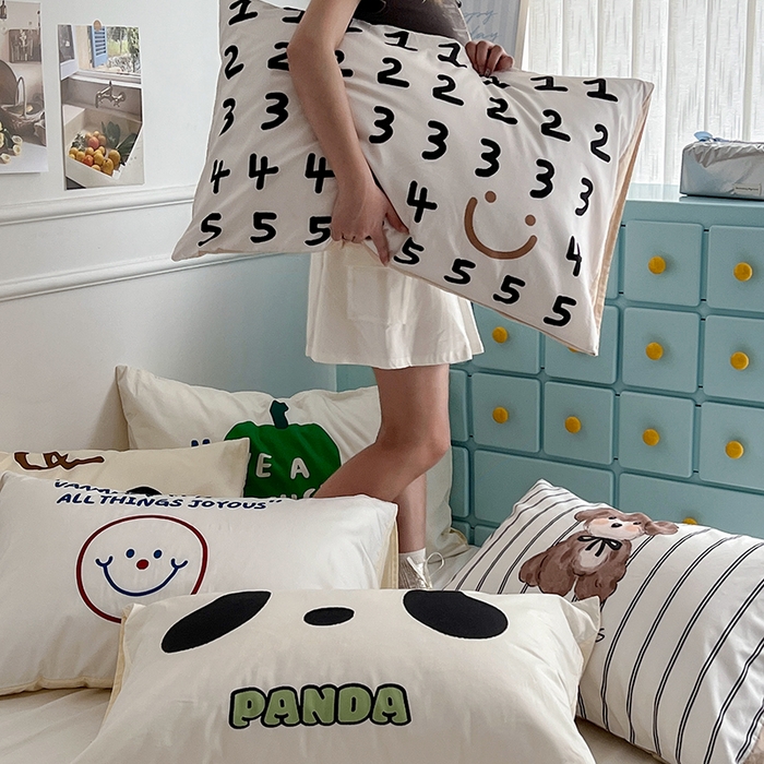 91家纺网 家纺一手货源 找家纺 昔可家纺 2024新款数码印花单品枕套系列-ins风系列 数字笑脸