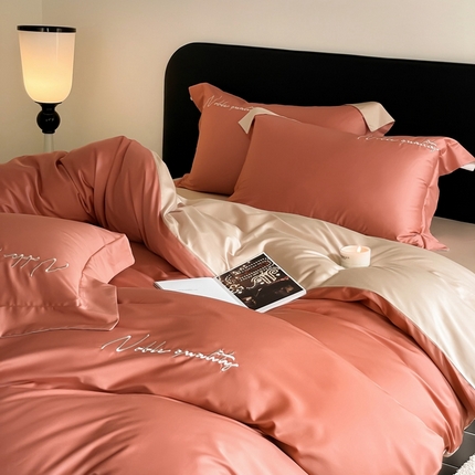 91家纺网 家纺一手货源 找家纺 （总）由丽家纺 2025新款贡缎纯色刺绣双拼隐形双面用四件套