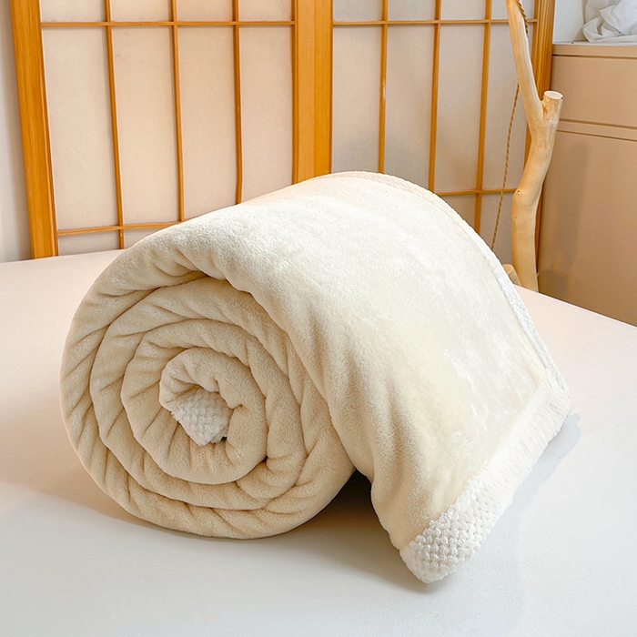 91家纺网 家纺一手货源 找家纺 千荨 2024新款亲肤舒适高克重双面牛奶绒纯色毛毯 牛奶绒-米白
