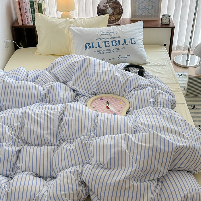 91家纺网 家纺一手货源 找家纺 昔可家纺 2024新款竖条全棉四件套大版枕套系列 盐系蓝条纹