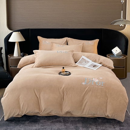 91家纺网 家纺一手货源 找家纺 （总）缦纱 2024新款牛奶绒纯色刺绣四件套