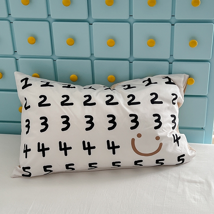 91家纺网 家纺一手货源 找家纺 昔可家纺 2024新款数码印花单品枕套系列-ins风系列 数字笑脸