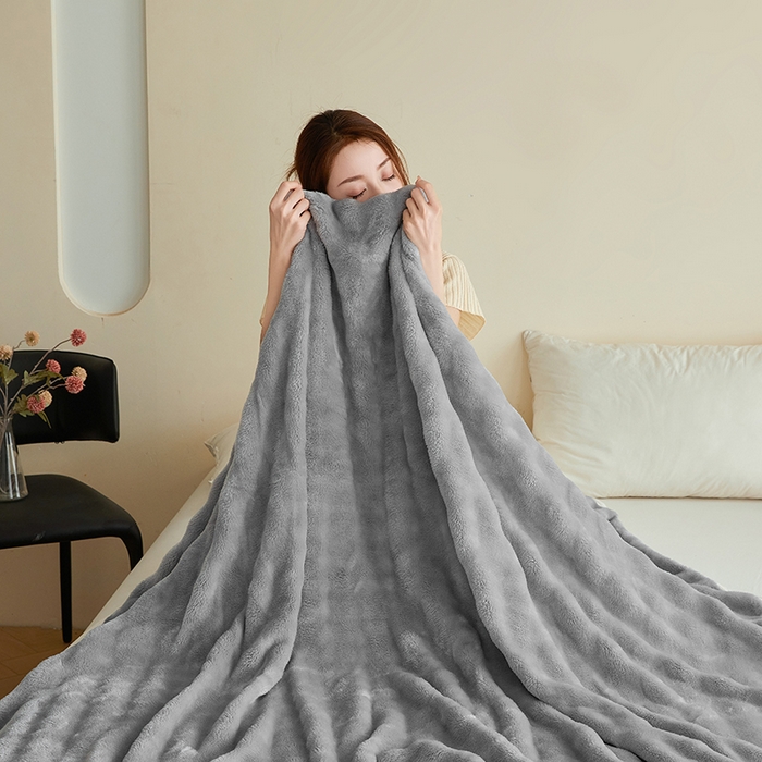 91家纺网 家纺一手货源 找家纺 千荨 2024新款高克重兔绒泡泡系列毛毯 泡泡-烟灰