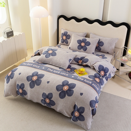 91家纺网 家纺一手货源 找家纺 欧喜璐 2024年新款 8.5-9.5斤加厚牛奶绒金貂绒法莱绒四件套单被套 陌上花开