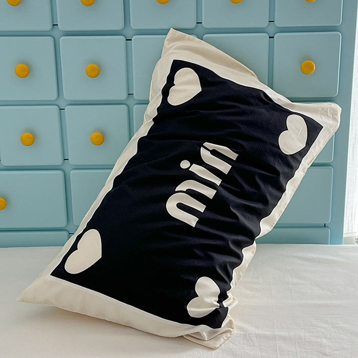 91家纺网 家纺一手货源 找家纺 昔可家纺 2024新款数码印花单品枕套系列-ins风系列 缪缪爱心