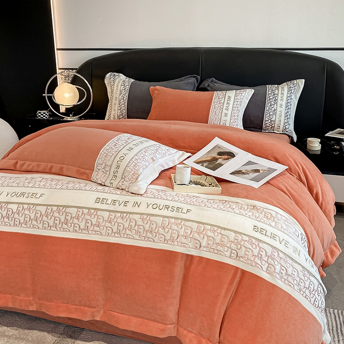 91家纺网 家纺一手货源 找家纺 苹果星家纺 2024新款秋冬高定系列立体刺绣230g全消光牛奶绒-赛琳娜 赛琳娜-艾玛橙