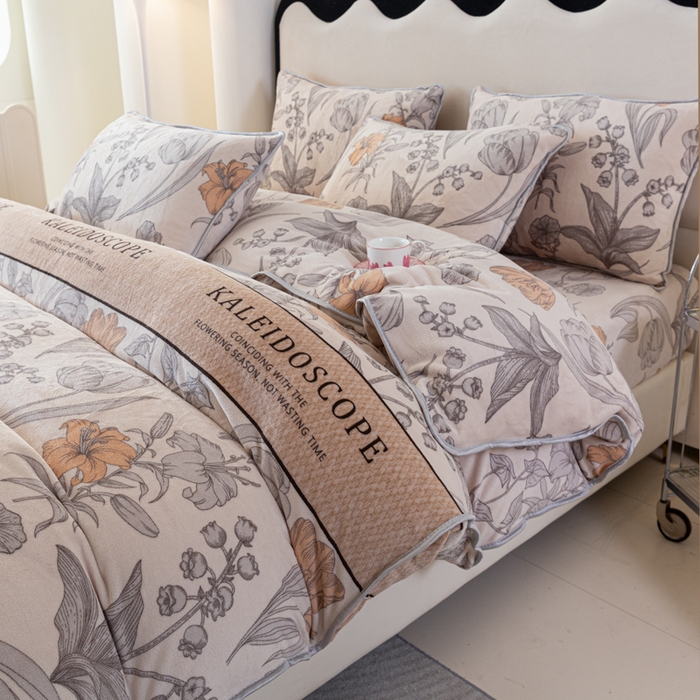 91家纺网 家纺一手货源 找家纺 欧喜璐 2024年新款 8.5-9.5斤加厚牛奶绒金貂绒法莱绒四件套单被套 锦上添花