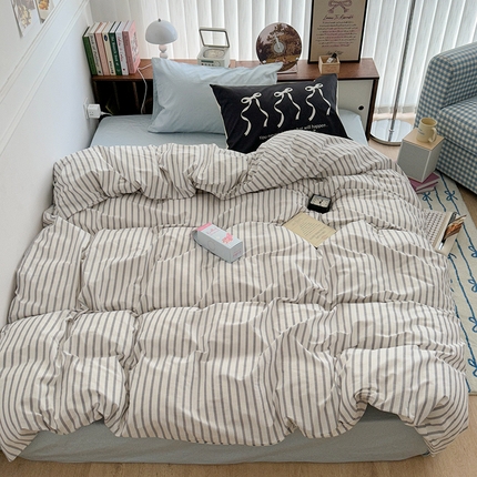 91家纺网 家纺一手货源 找家纺 昔可家纺 2024新款竖条全棉四件套大版枕套系列 浅灰条纹