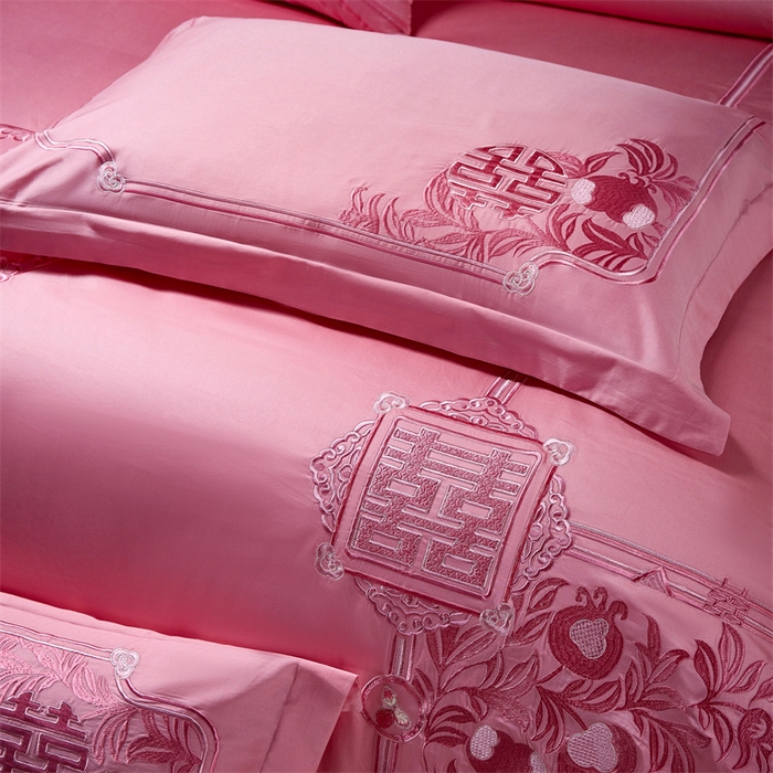 91家纺网 家纺一手货源 找家纺 宏羽纺家纺 2024新款13372纯棉小红书跑量款婚庆套件系列 幸福喜嫁-粉