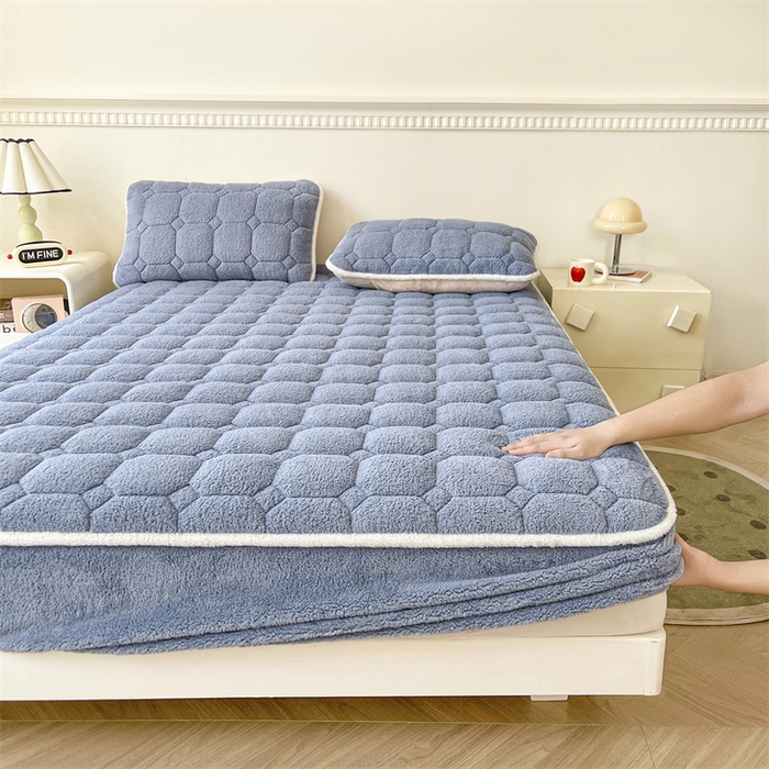 91家纺网 家纺一手货源 找家纺 雯豆家纺 2025加厚保暖泰迪绒夹棉床笠北极绒床笠床垫保护套 泰迪绒夹棉床笠-宾利蓝