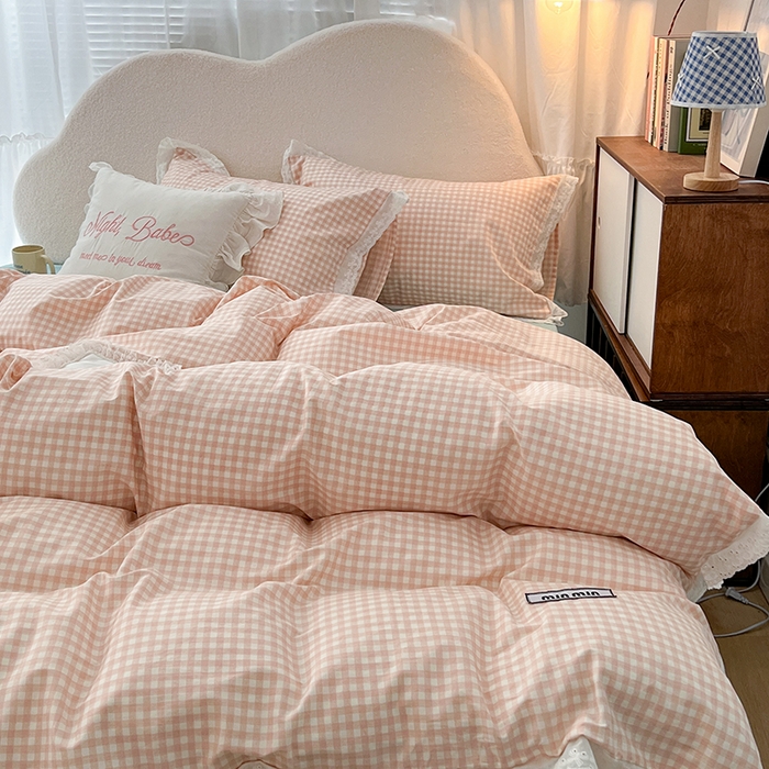 91家纺网 家纺一手货源 找家纺 昔可家纺 2024新款m1u系格子蕾丝花边四件套 甜心粉格