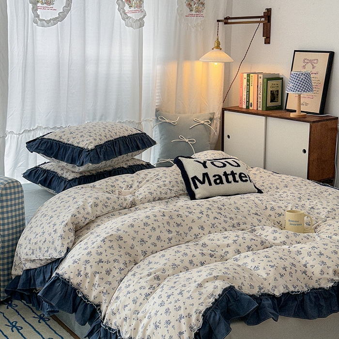 91家纺网 家纺一手货源 找家纺 昔可家纺 2024新款双层纱贴边全棉四件套 复古小蓝花