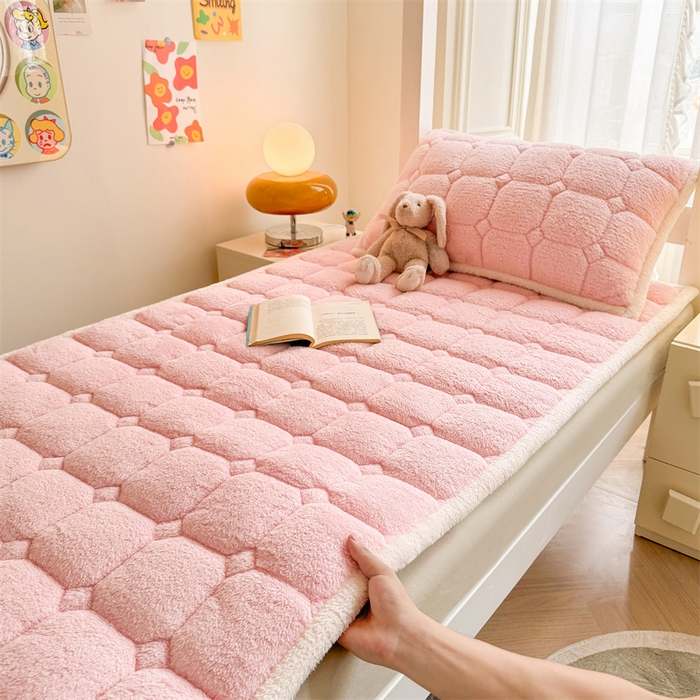 91家纺网 家纺一手货源 找家纺 雯豆家纺 2024新品泰迪绒学生床垫宿舍床褥子加厚上下铺北极绒床护垫 泰迪绒床褥-玉粉