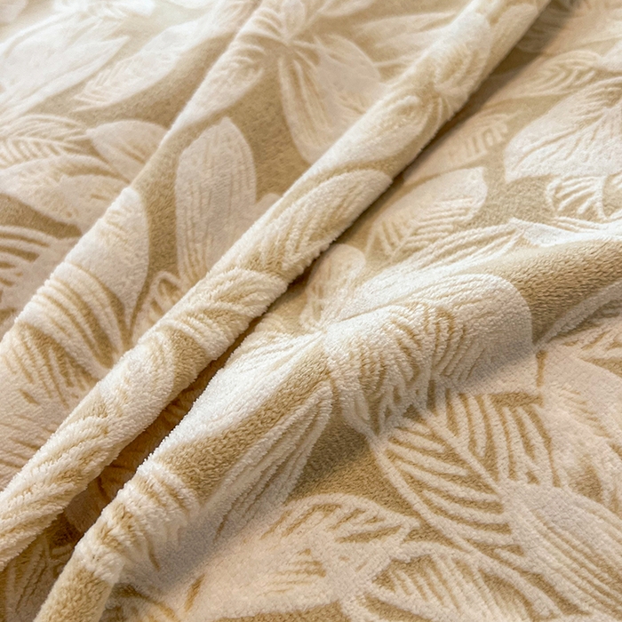 91家纺网 家纺一手货源 找家纺 2024新款A类高克重立体浮雕牛奶绒加厚保暖系列-枕套 春之物语绿灰