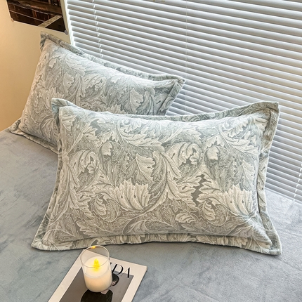 91家纺网 家纺一手货源 找家纺 （总）2024新款A类高克重立体浮雕牛奶绒加厚保暖系列-枕套