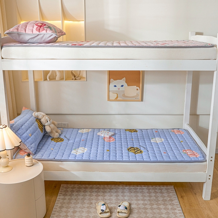 91家纺网 家纺一手货源 找家纺 卡伦家纺 2025新款A类牛奶绒夹棉加厚床垫学生宿舍单人床垫 南瓜灰灰