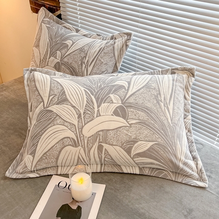 91家纺网 家纺一手货源 找家纺 （总）2024新款A类高克重立体浮雕牛奶绒加厚保暖系列-枕套