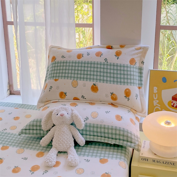 91家纺网 家纺一手货源 找家纺 凯儿家纺 2024新款A类牛奶绒印花枕套 香蜜甜橙