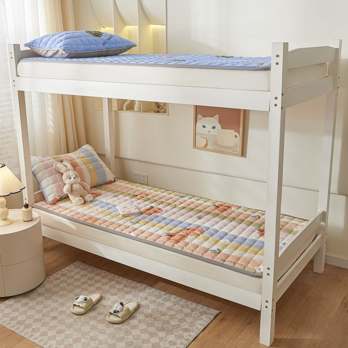 91家纺网 家纺一手货源 找家纺 卡伦家纺 2025新款A类牛奶绒夹棉加厚床垫学生宿舍单人床垫 南瓜派