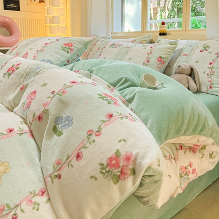 铭宣家居 2024新款7斤小清新高克重牛奶绒印花四件套床单床笠款 爱丽丝花园