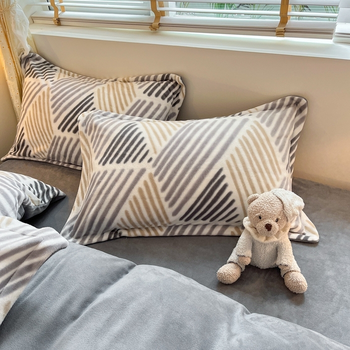 91家纺网 家纺一手货源 找家纺 康纳利 2024新款A类高克重牛奶绒小清新印花四件套提供买家秀 柏拉图