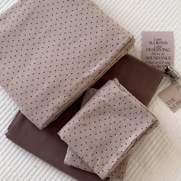 91家纺网 家纺一手货源 找家纺 洋铭区（原狠狠爱） 2024新款皱皱纱四件套 黑灰波点